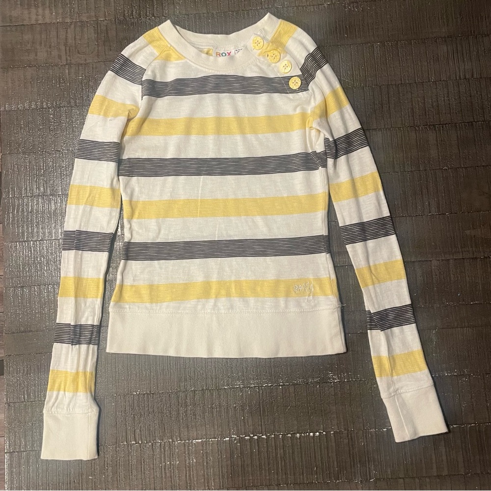 😍ROXY long sleeve grey and yellow striped top. Long & lean flattering fit!